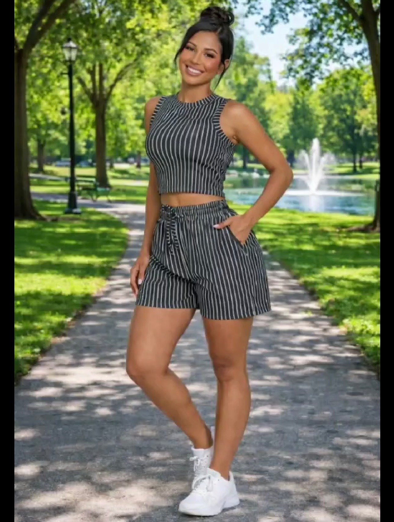 2 Piece Black & White Set